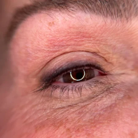 micropigmentacion-de-ojos-y-cejas-efecto-natural